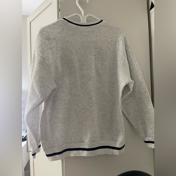 GREY CREW - Picture 2 of 2